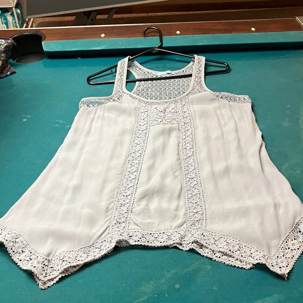 Maurices Lavender Lace Accent Women's Sleeveless Blouse sz L